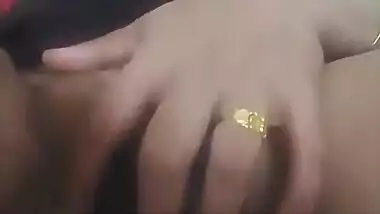Desi aunty hot pussy show