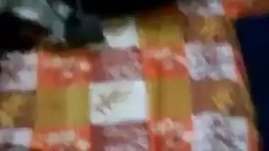 Young man tries to catch Indian sex woman in the nude to film a XXX movie