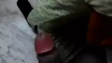 Getting sucked by delhi girl