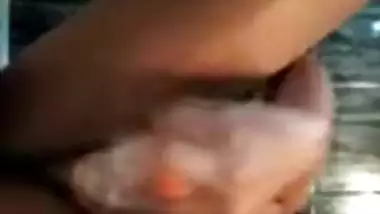 Horny Desi XXX bitch masturbating pussy with bottle video MMS