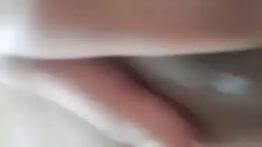 Desi girl self shot naked pussy rubbing and boobs show