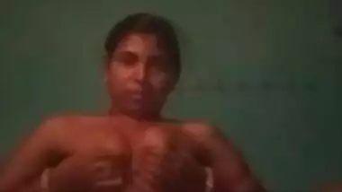 Village girl fingering pussy selfie record