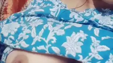 Punjabi newly married girl boobs show viral MMS