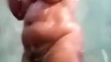 Tamil Wife Full Nude Bathing