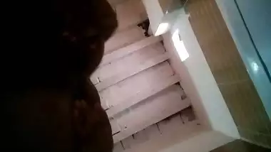 Shameless desi girl spreading ass in bath