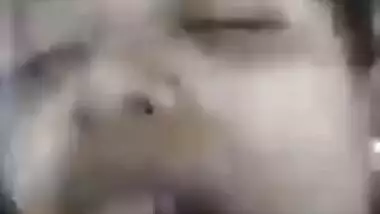 Sex Desi girl exposes her perky XXX boobs for a while and hides them back