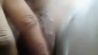 Desi Lugai Fingering