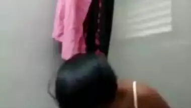 Indian mallu nurse show nude body to her secret BF