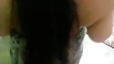 Gives a desi blowjob to her uncle for a dress