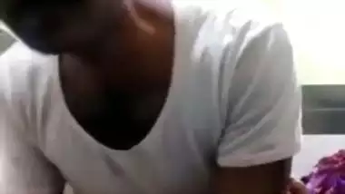 Indian neighbour Bhabhi sex scandal clip