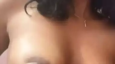 Solo nude videos of hot girlfriend fingering cunt