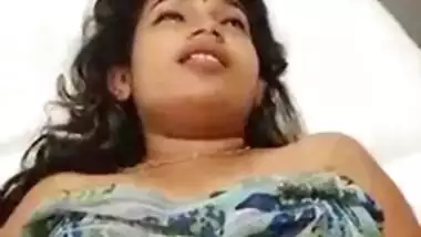 Kerala Bhabhi Feeling Ticklish While Fingering Pussy