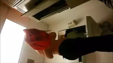 Nerdy Desi girl with nice XXX assets changes clothes in locker room