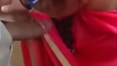 Desi cute girl suck her bf dick