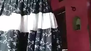 Cute Punjabi girl showing boobs pussy
