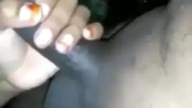 Desi Indian sex video of a lovely Indian teen tasting meaty dick